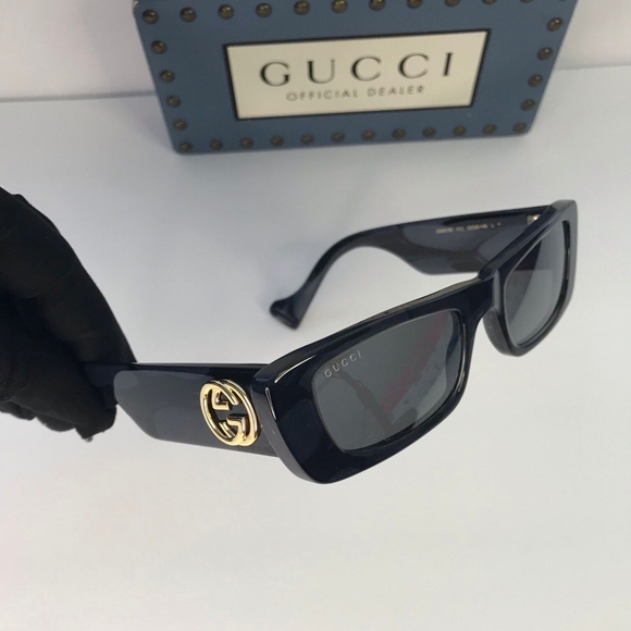 💯 - New Original Gucci Silver Rectangular Ladies Sunglasses GG0516S 013 52 - Picture 12 of 15